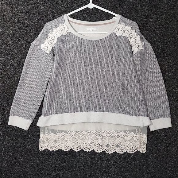 Maurices Sweaters - Maurices Cream and Gray Size Small Sweater Lace